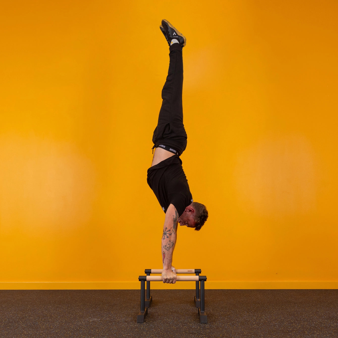 gravity-fitness-pro-hybrid-parallette-acciaio-legno-50x40x30-cm image 5