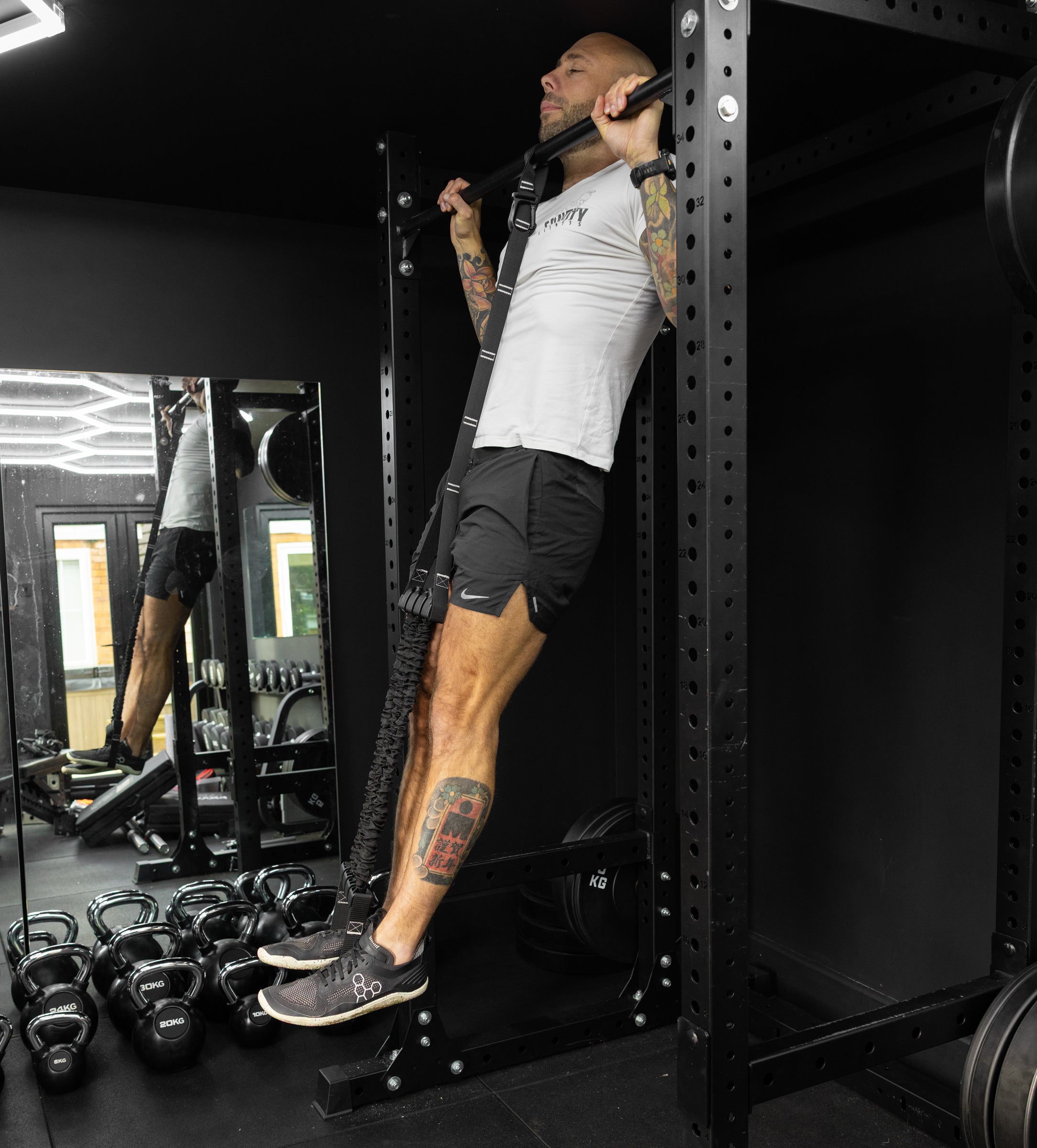 gravity-fitness-pull-up-assist-sistema-assistenza-trazioni-con-bande-elastiche image 5