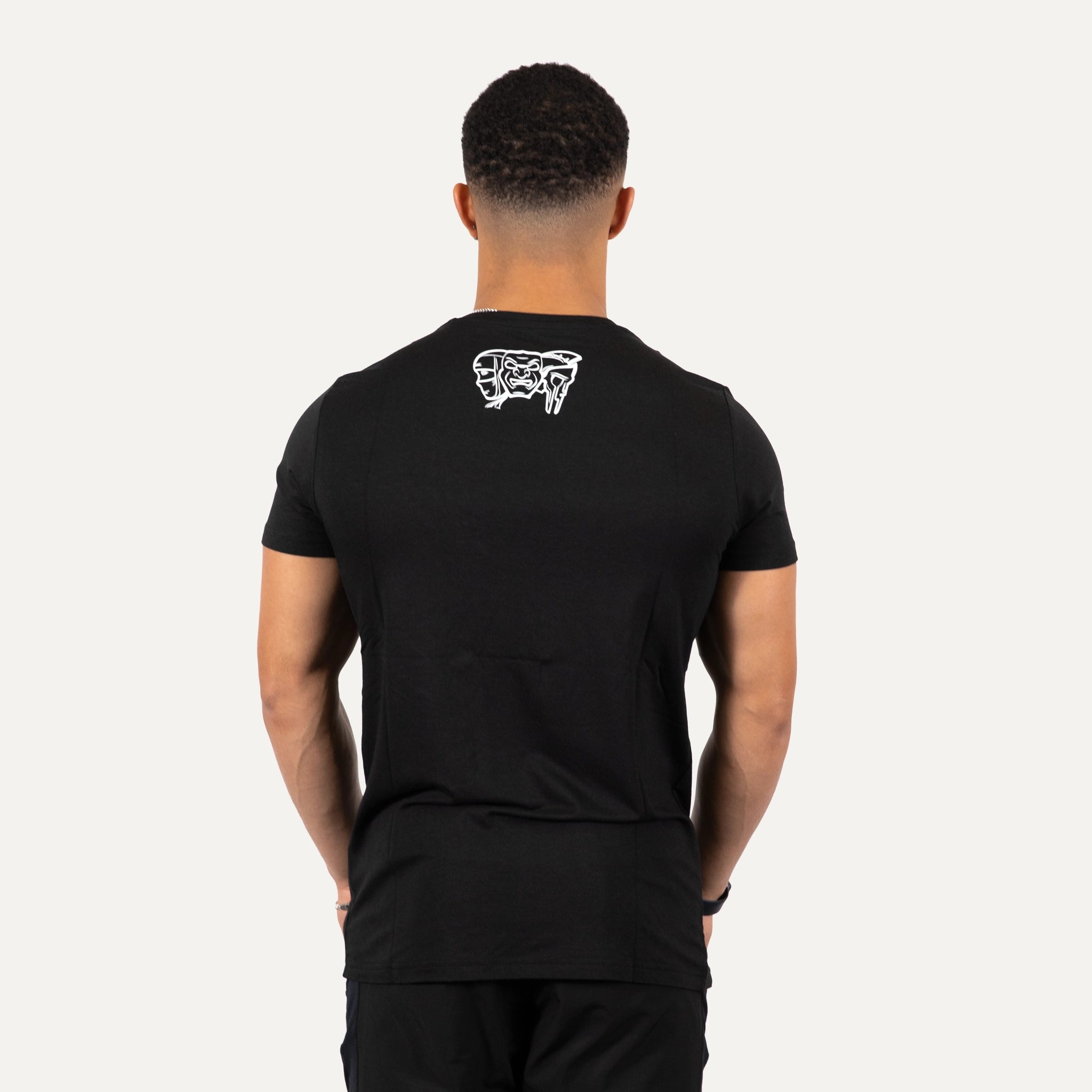 gravity-fitness-t-shirt-bamboo-lifestyle-nera-uomo-training image 3